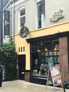 Dagtocht Eindhoven met bezoek aan de wekelijkse stoffenmarkt d.d. 14-10-25